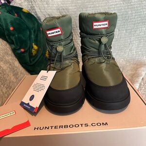 Hunter Olive and Black Waterproof Boots